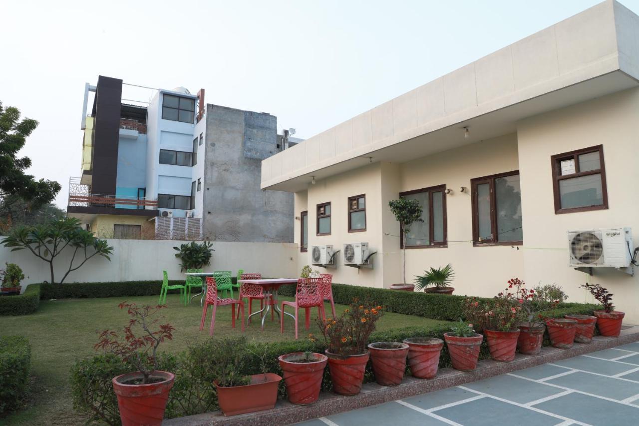 Lime Tree Studio Huda Metro Gurgaon Esterno foto